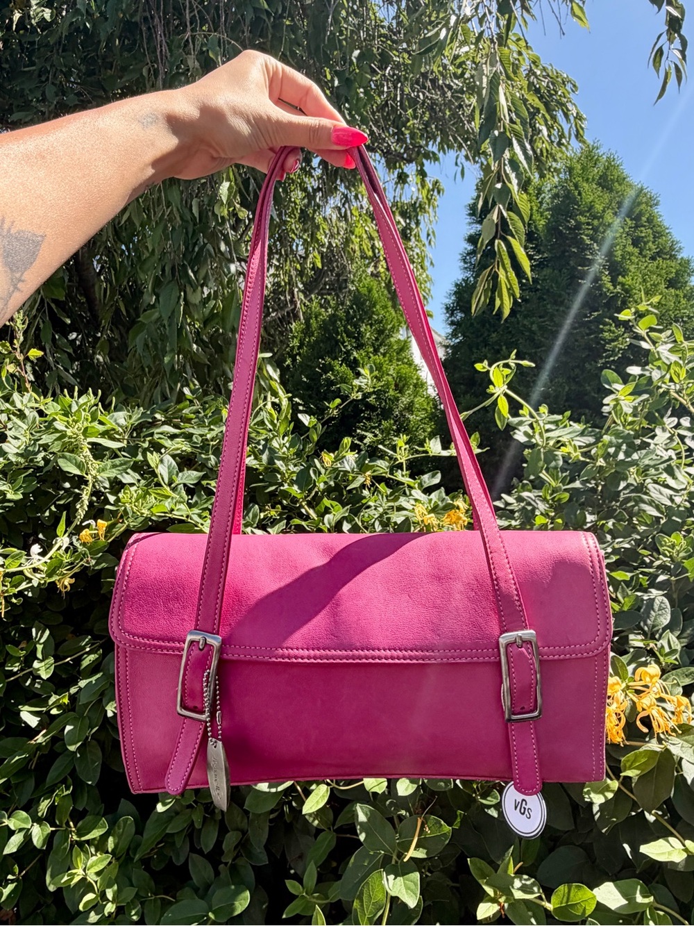 Vintage Y2K Tignanello Fuchsia Magenta Shoulder Baguette Bag